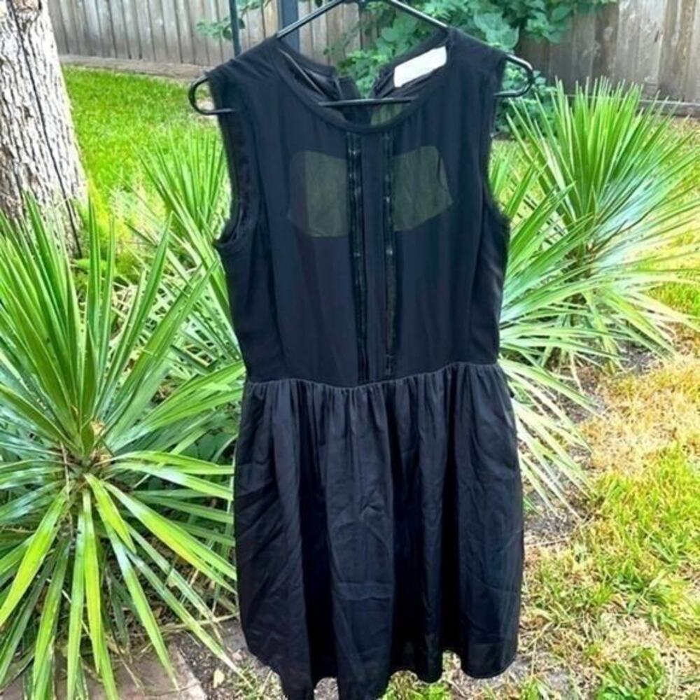 ▶️ Jessica Simpson ◀️ Poofy little Black Dress